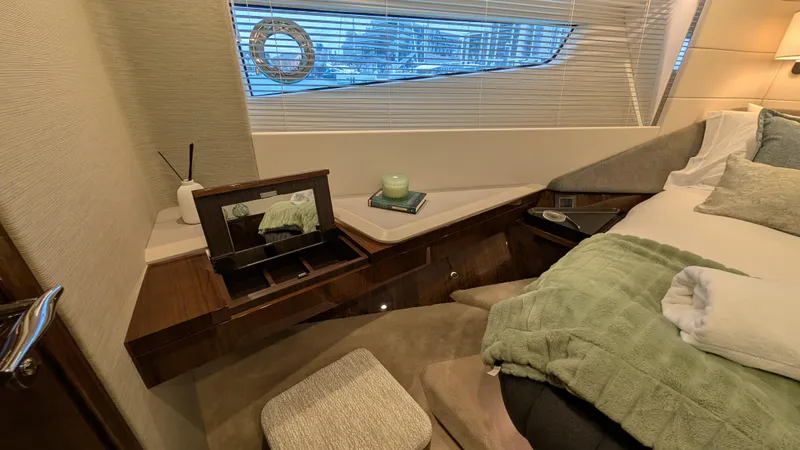 New 2025 Model Yacht Photos Pics 