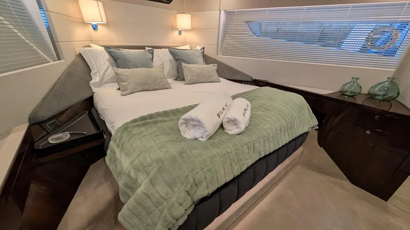 New 2025 Model Yacht Photos Pics 