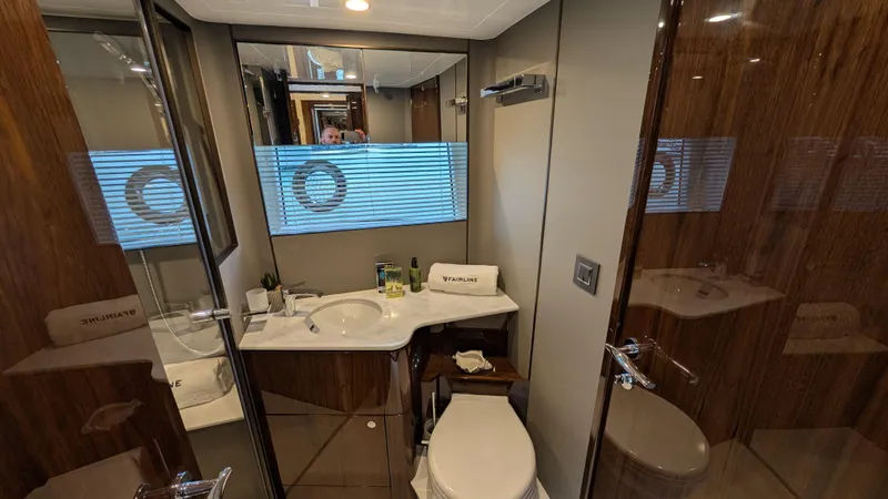 New 2025 Model Yacht Photos Pics 