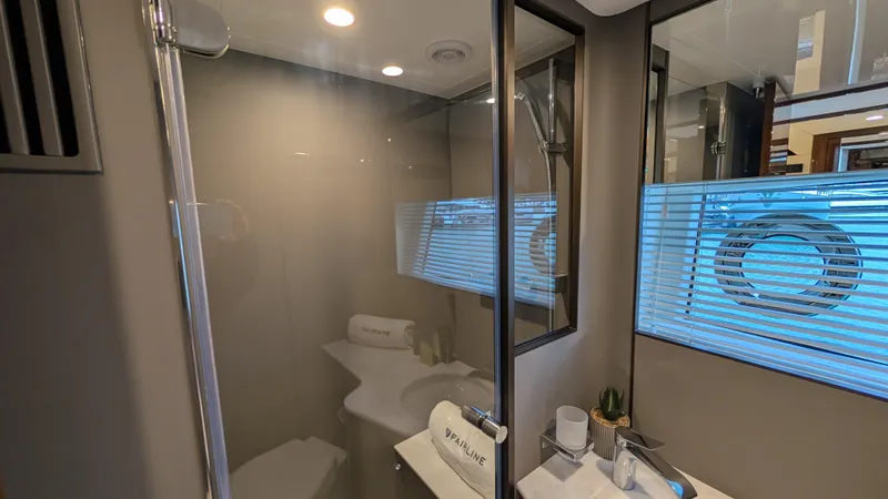 New 2025 Model Yacht Photos Pics 