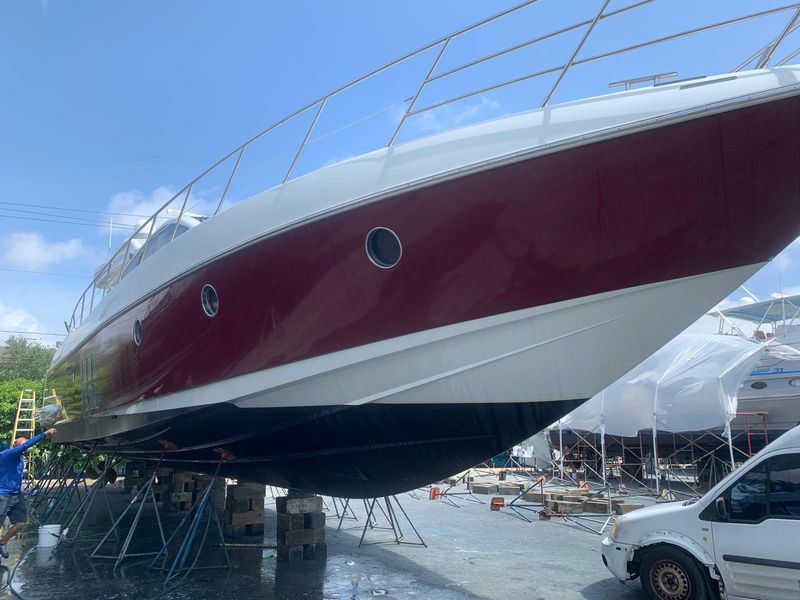 2007 Azimut 68S