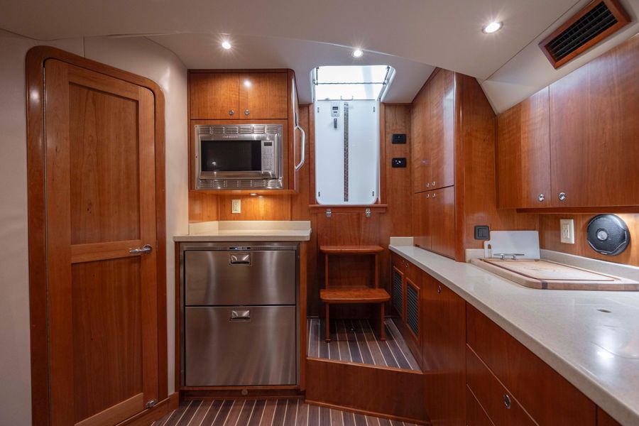 2019 Albemarle 410 Express Fisherman