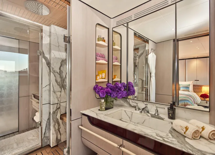 Africa One Yacht Photos Pics 