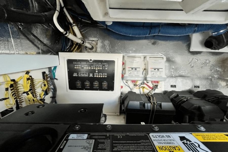2017 Cruisers Yachts 45 Cantius