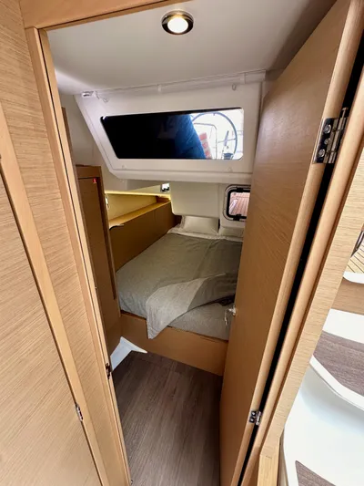 Kemosabe Yacht Photos Pics 