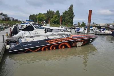 Fountain 42 Lightning