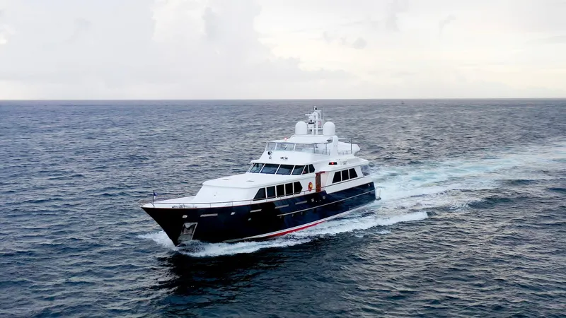 Anjilis Yacht Photos Pics Port Bow Underway