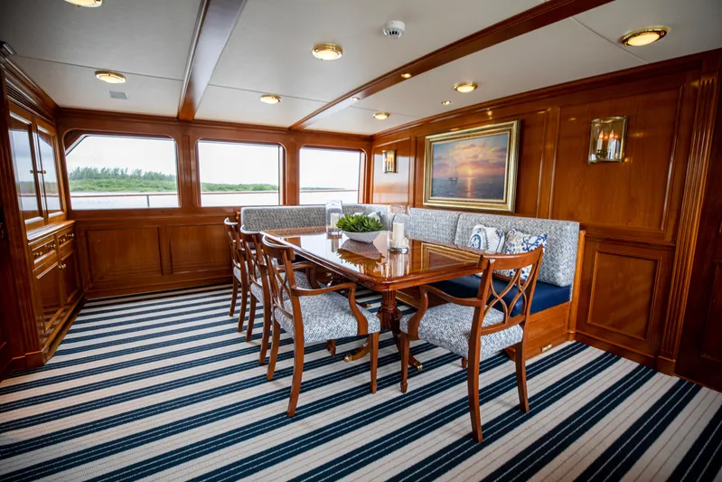 Anjilis Yacht Photos Pics Main Salon