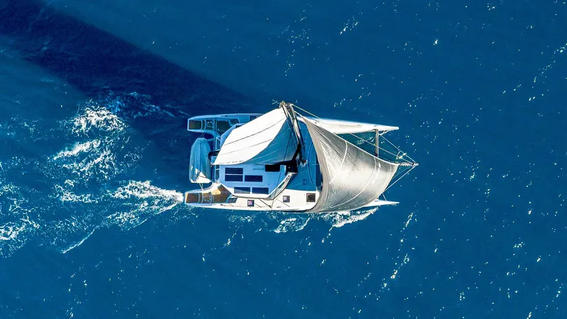 Hammer Yacht Photos Pics 