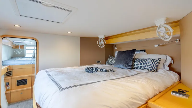 Hammer Yacht Photos Pics 