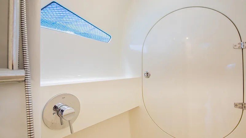 Hammer Yacht Photos Pics 