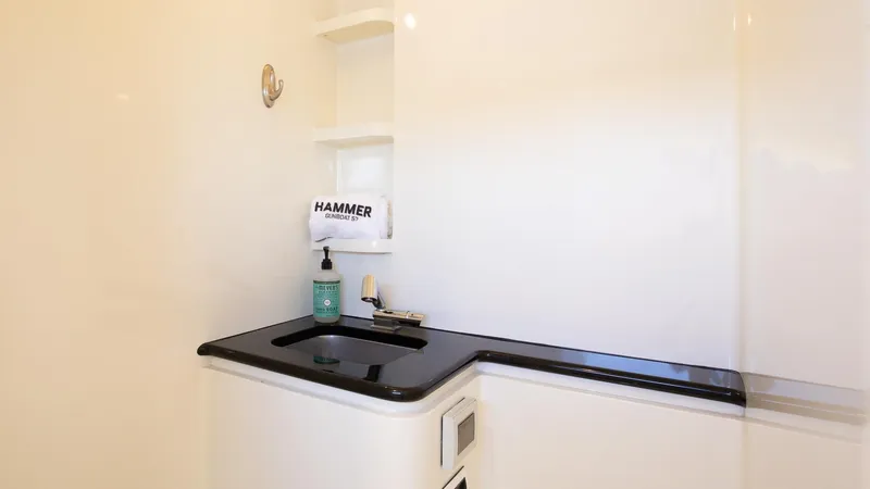 Hammer Yacht Photos Pics 