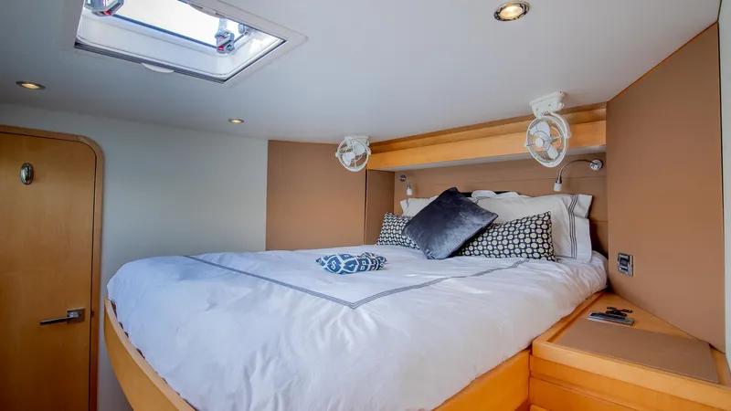 Hammer Yacht Photos Pics 