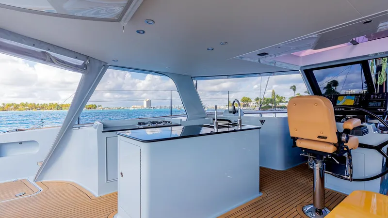 Hammer Yacht Photos Pics 