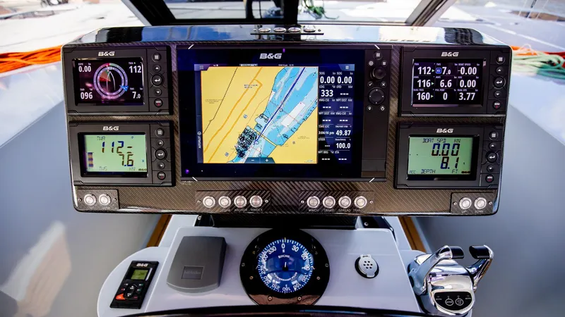 Hammer Yacht Photos Pics 