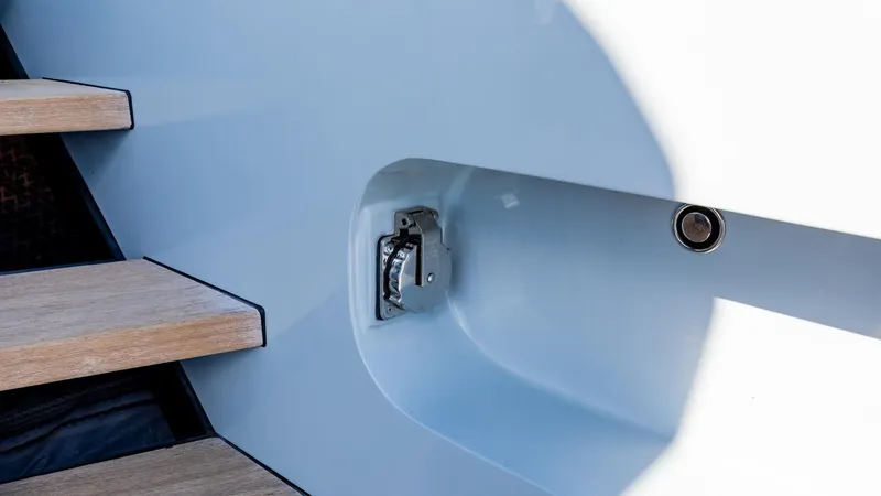 Hammer Yacht Photos Pics 