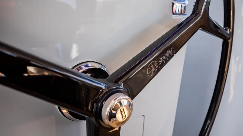 Hammer Yacht Photos Pics 