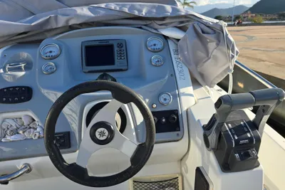 2011 Beneteau Flyer 850 Sundeck