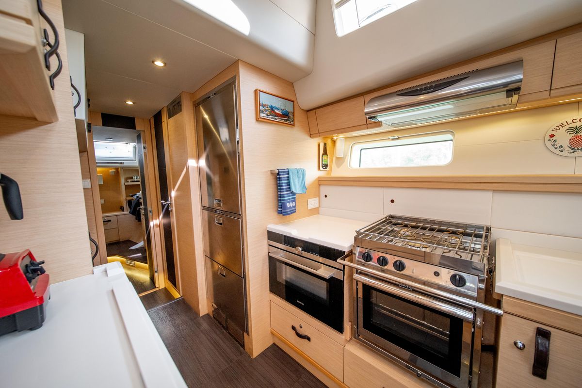 2016 Jeanneau 64 