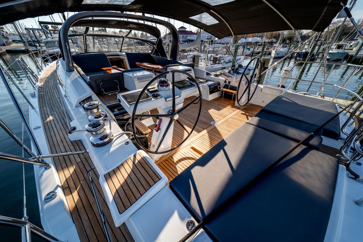 2016 Jeanneau 64 