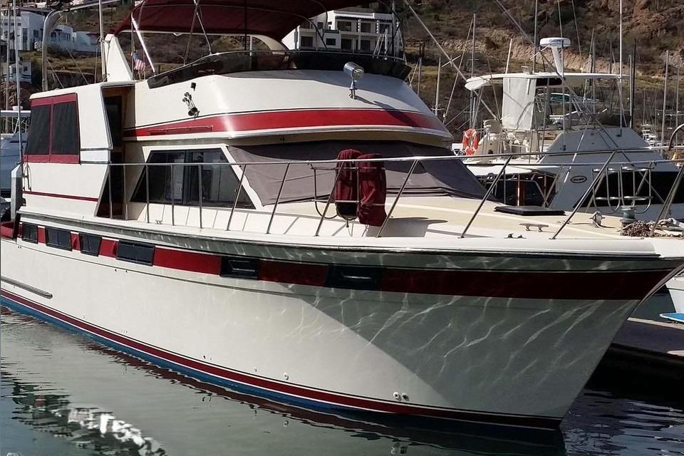 Californian 55 Cockpit Motor Yacht