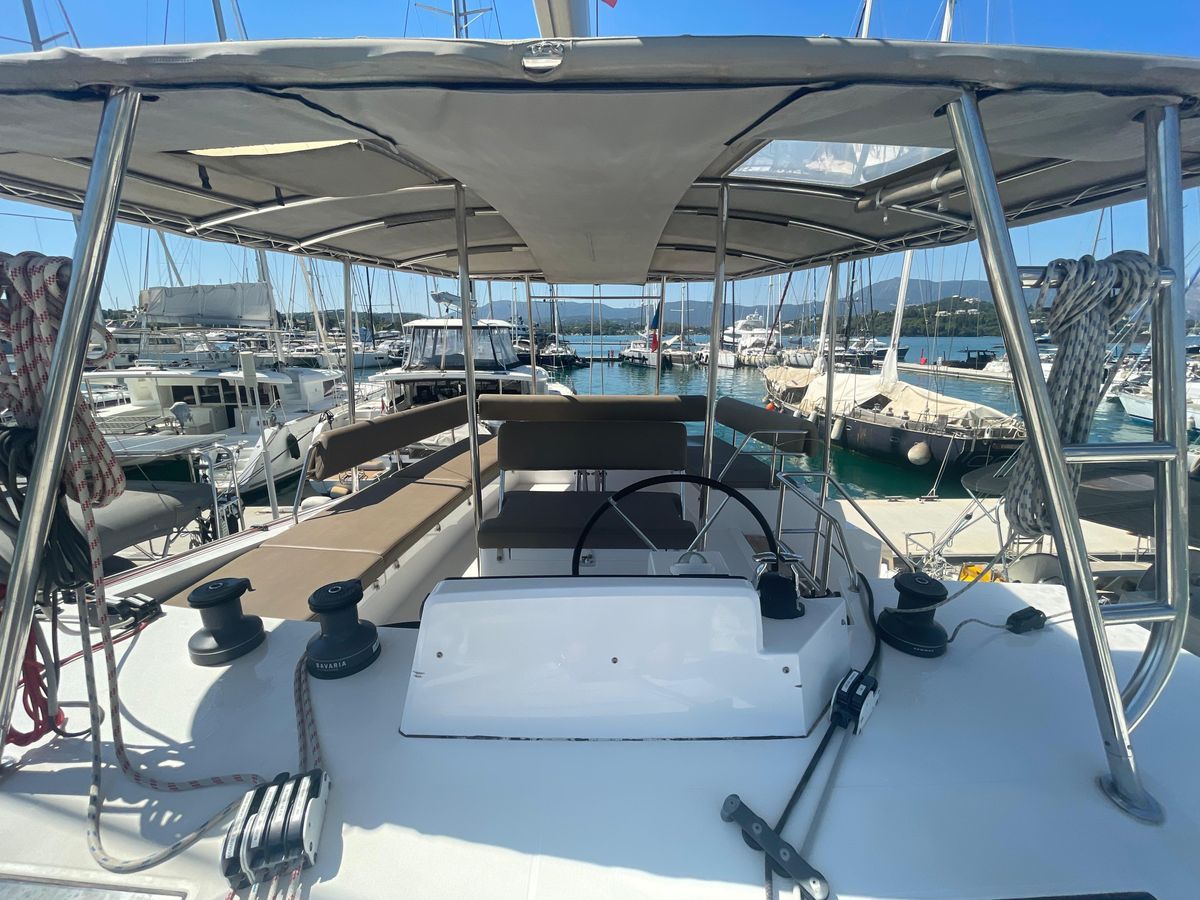 2019 Bavaria 44 