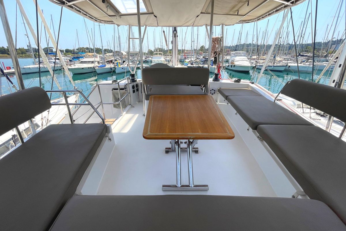 2019 Bavaria 44 