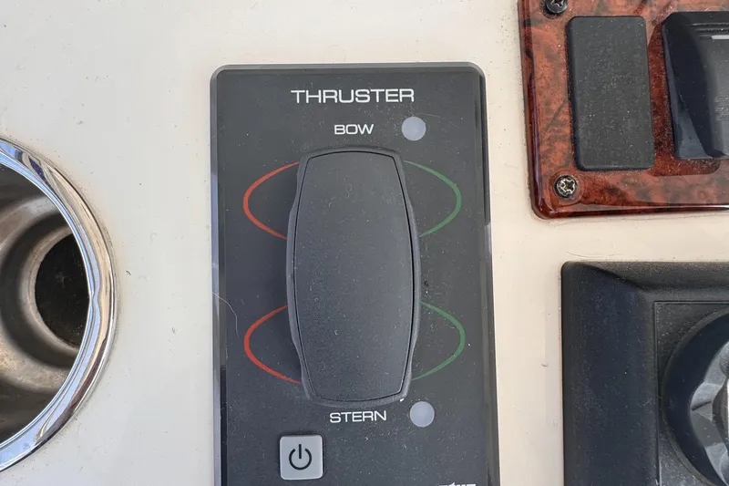  Yacht Photos Pics 2008 Sea Ray 47 Sedan Bridge thruster control panel.