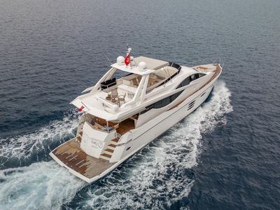 Yacht