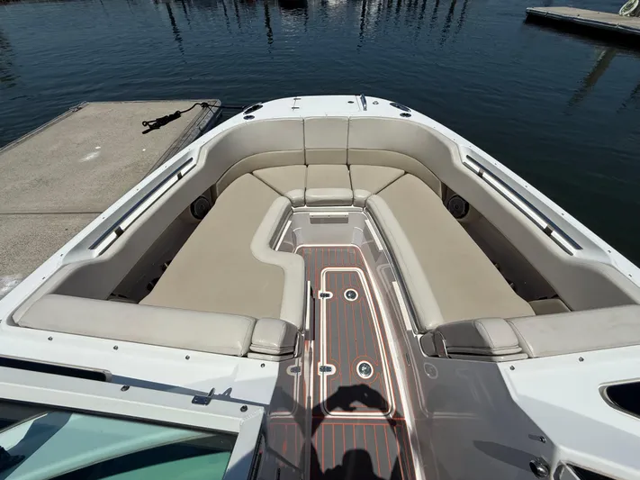  Yacht Photos Pics 2019 Boston Whaler 320 Vantage boat interior with spacious seating and elegant design.