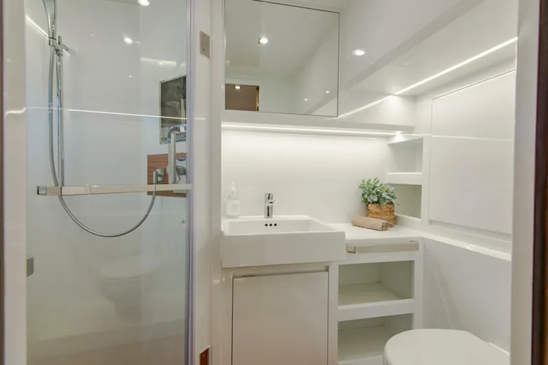 62 Iliad 2025 Yacht Photos Pics 