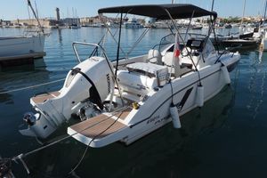 2022 Beneteau Flyer 8 Sundeck