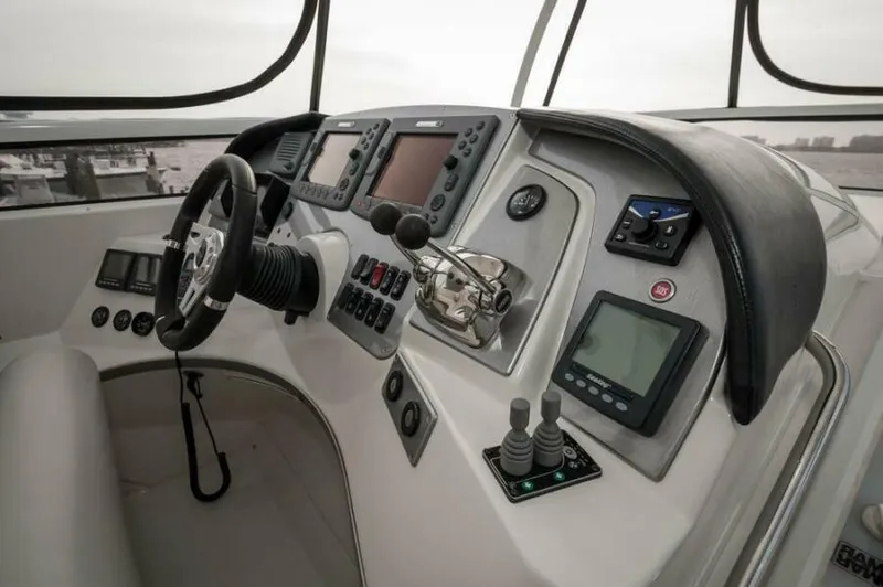 Chips Ahoy Yacht Photos Pics Flybridge Helm