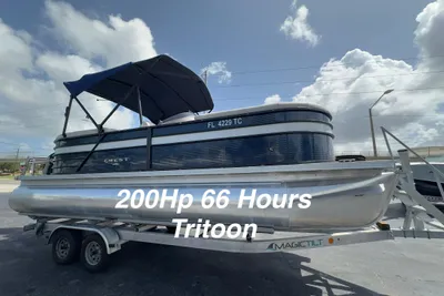 Crest Classic DLX 220