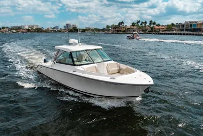 Pursuit DC 325 Dual Console