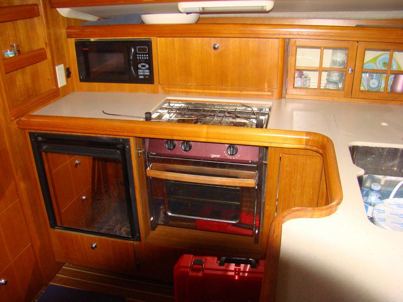 2004 Hunter Deck Salon