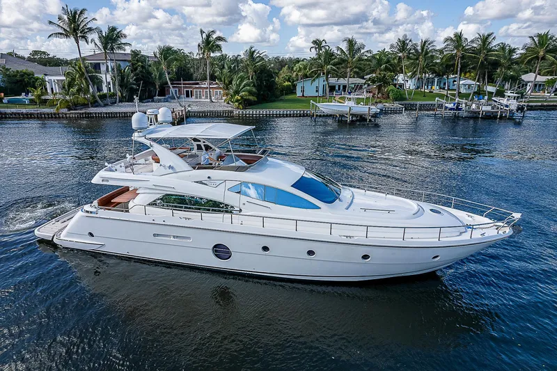 Emry Yacht Photos Pics 