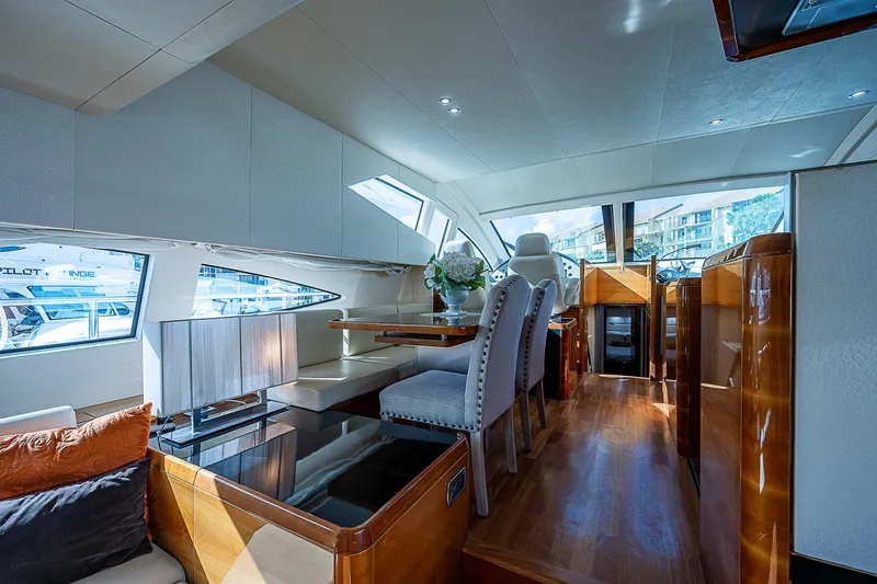 Emry Yacht Photos Pics 2009 Aicon - dining