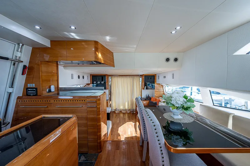 Emry Yacht Photos Pics 2009 Aicon - interior/dining