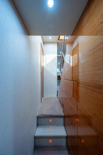 Emry Yacht Photos Pics 2009 Aicon - interior/cabins