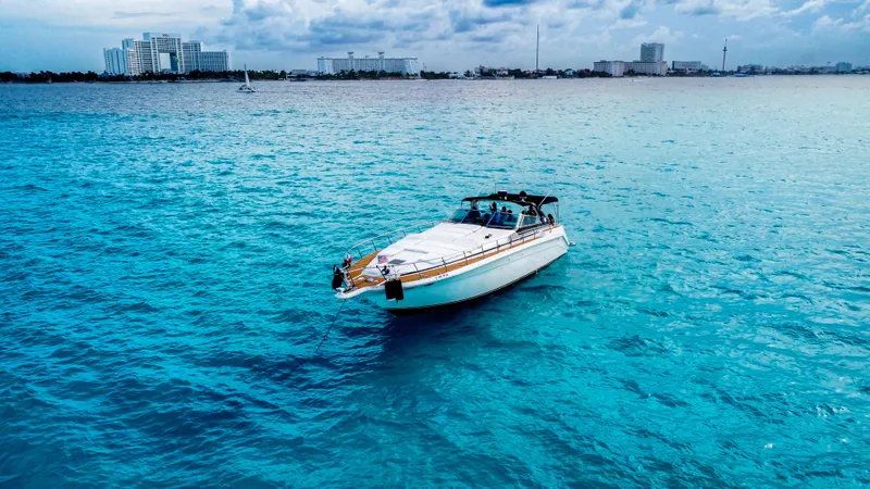 Lucky One Yacht Photos Pics 