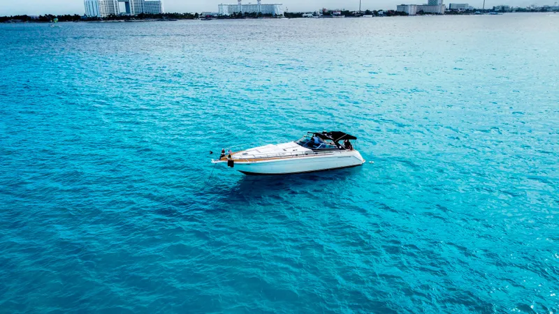 Lucky One Yacht Photos Pics 