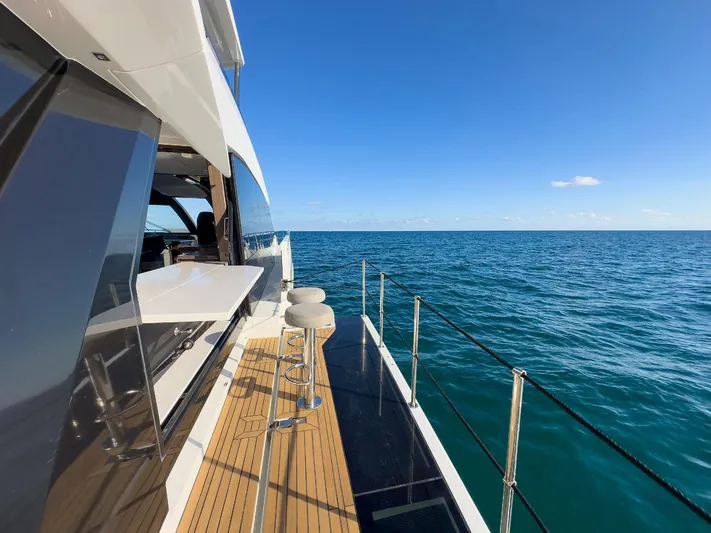 Triple T Yacht Photos Pics 