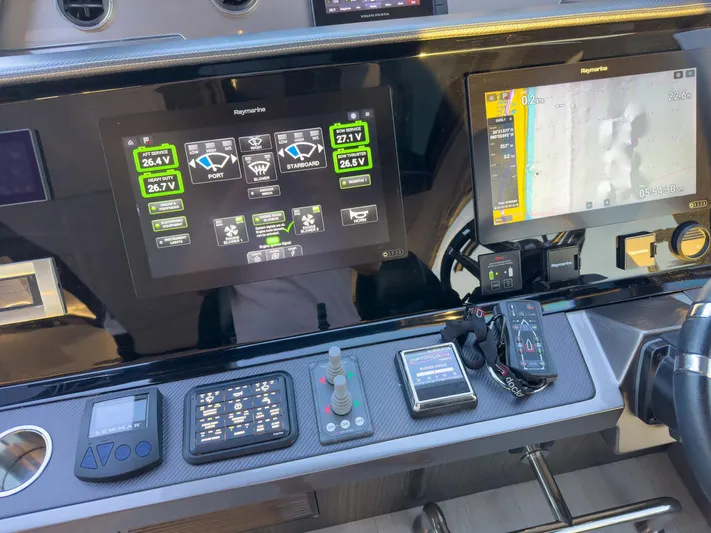 Triple T Yacht Photos Pics 