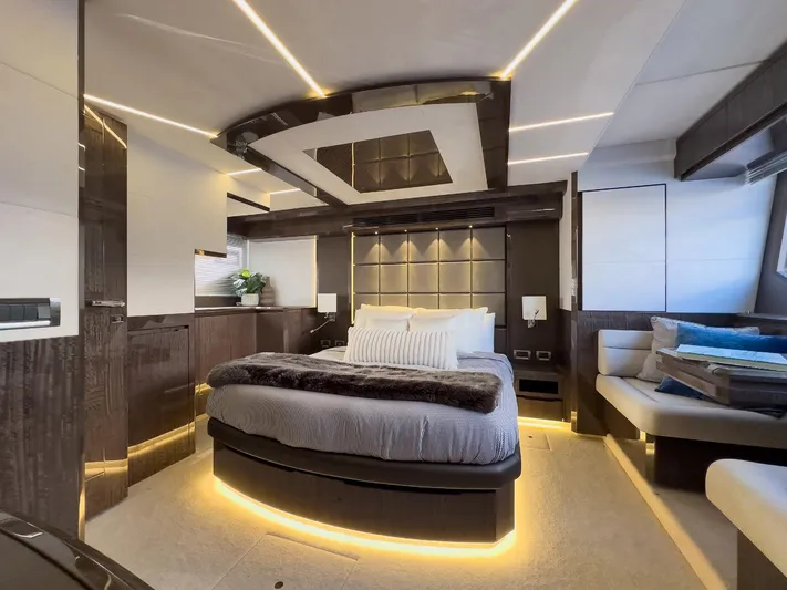 Triple T Yacht Photos Pics 