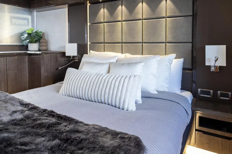 Triple T Yacht Photos Pics 