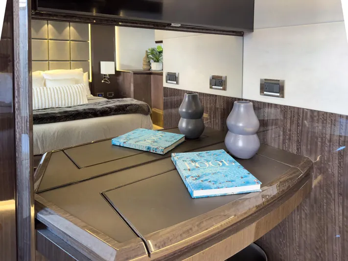 Triple T Yacht Photos Pics 