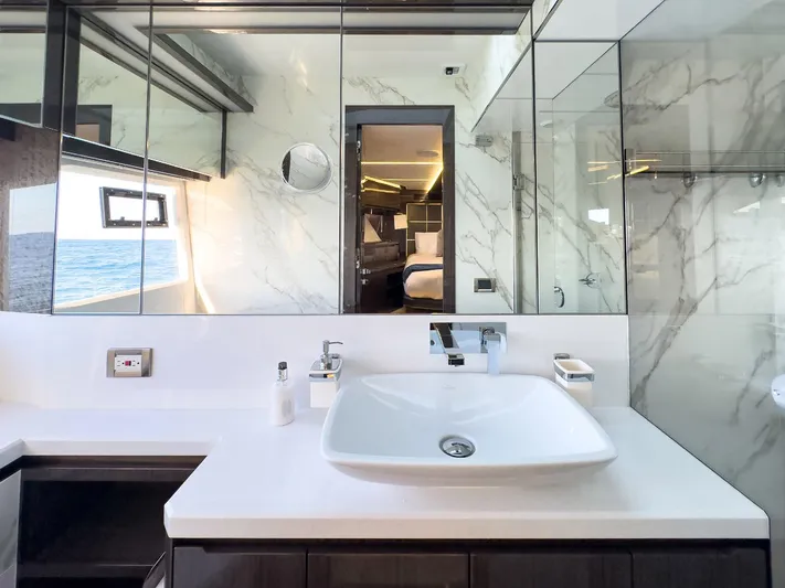 Triple T Yacht Photos Pics 