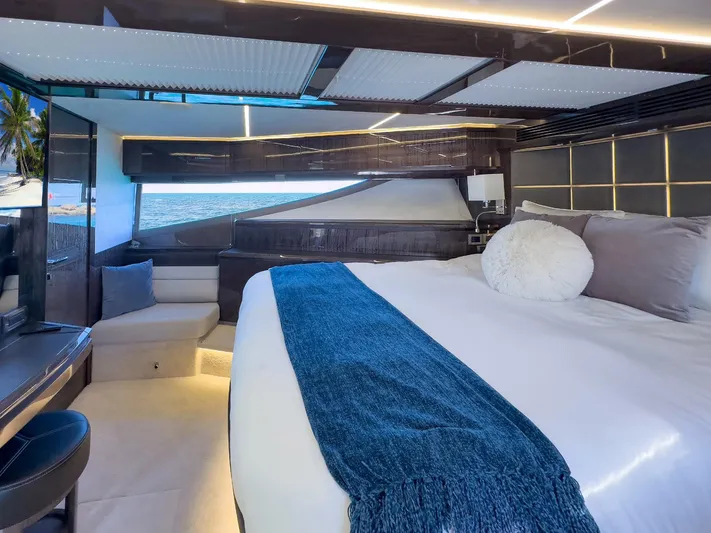 Triple T Yacht Photos Pics 