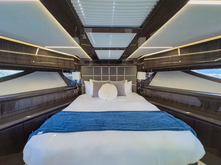 Triple T Yacht Photos Pics 